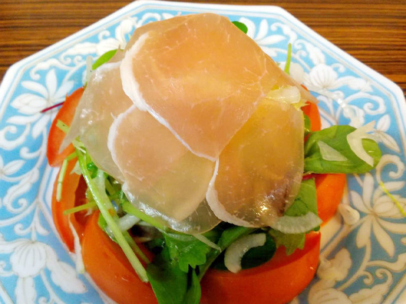 生ハムとトマトのサラダ